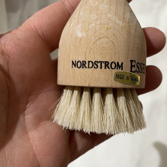 Nordstrom essentials facial shaving brush NWT - Picture 3 of 6